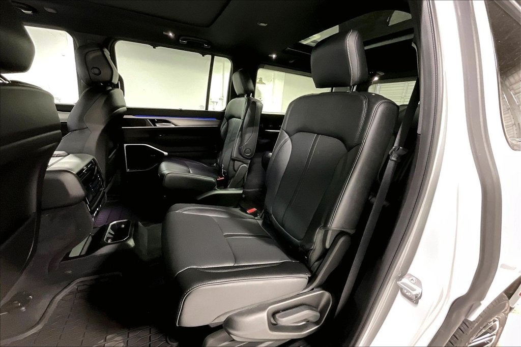 2027 Jeep Grand Wagoneer GRAND WAGONEER OVERLAND 4X4
