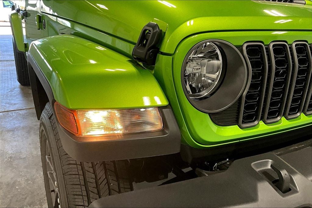 2025 Jeep Gladiator GLADIATOR SPORT S 4X4