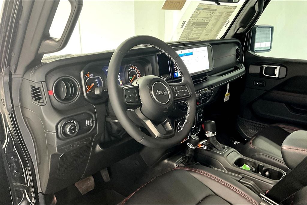 2025 Jeep Gladiator GLADIATOR RUBICON 4X4