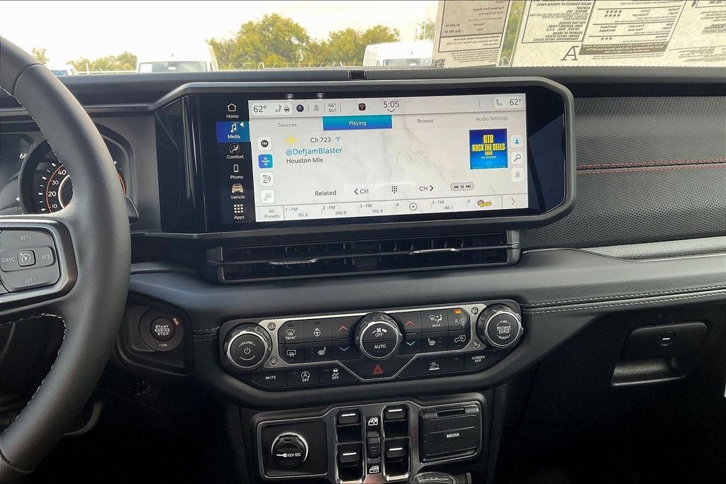 2025 Jeep Gladiator GLADIATOR RUBICON 4X4