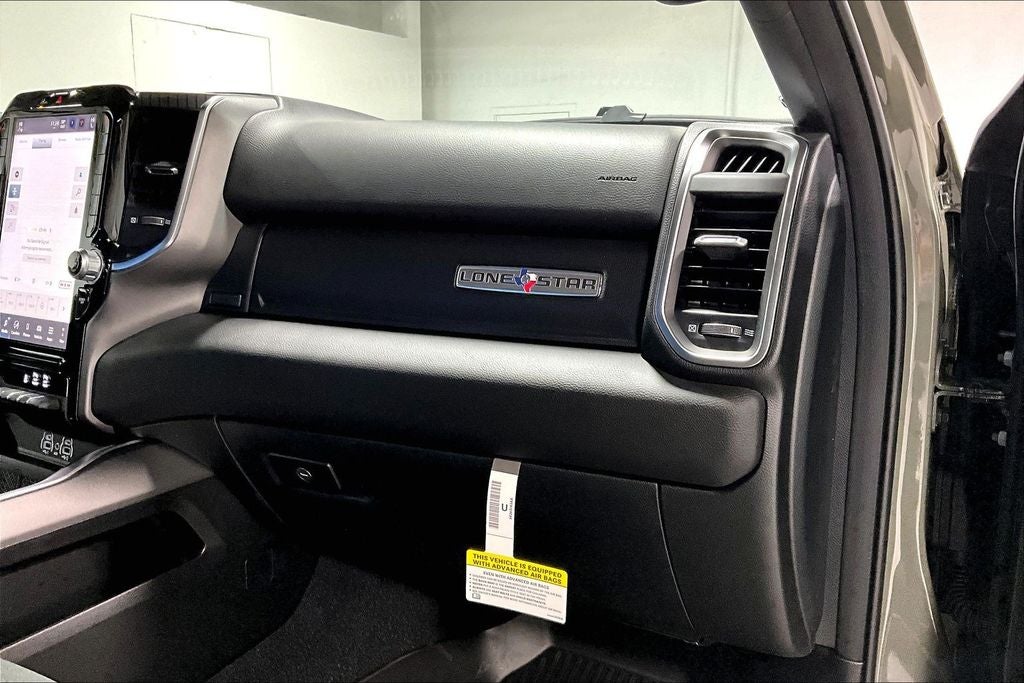 2026 RAM Ram 1500 RAM 1500 LONE STAR CREW CAB 4X4 5'7' BOX