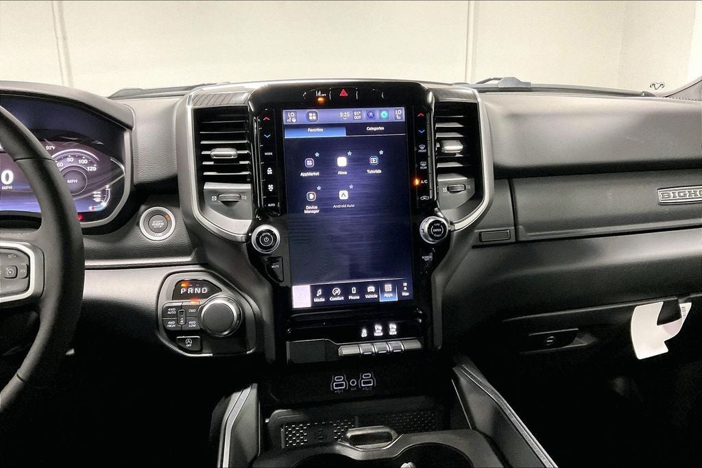 2026 RAM 1500 Big Horn Crew Cab 4x4 5'7' Box