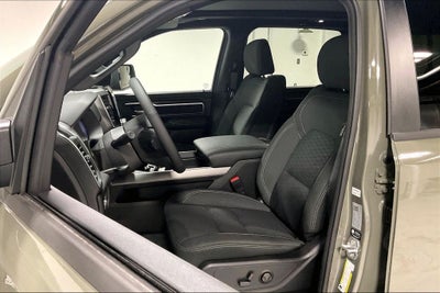 2026 RAM 1500 Big Horn Crew Cab 4x4 5'7' Box