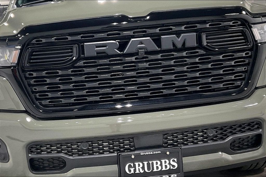 2026 RAM 1500 Big Horn Crew Cab 4x4 5'7' Box