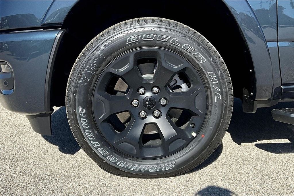 2026 RAM Ram 1500 RAM 1500 LONE STAR CREW CAB 4X4 5'7' BOX