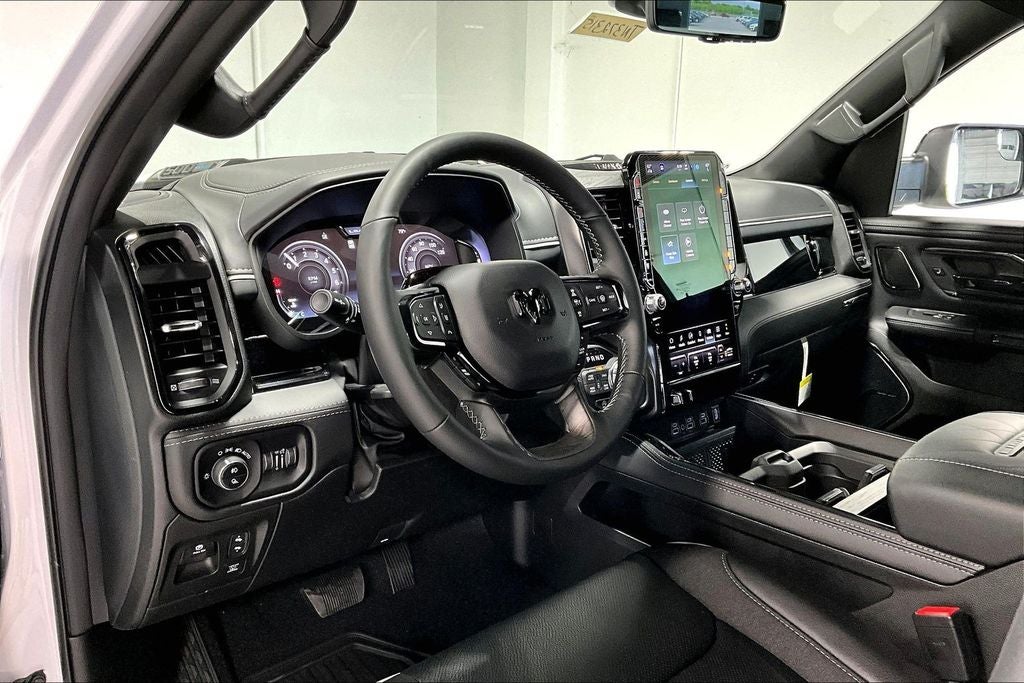 2026 RAM Ram 1500 RAM 1500 LIMITED CREW CAB 4X4 5'7' BOX