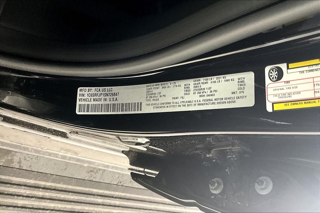 2025 RAM Ram 1500 RAM 1500 LARAMIE CREW CAB 4X4 5'7' BOX