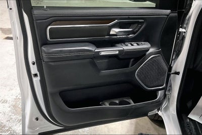 2022 RAM 1500 Laramie Crew Cab 4x4 5'7' Box