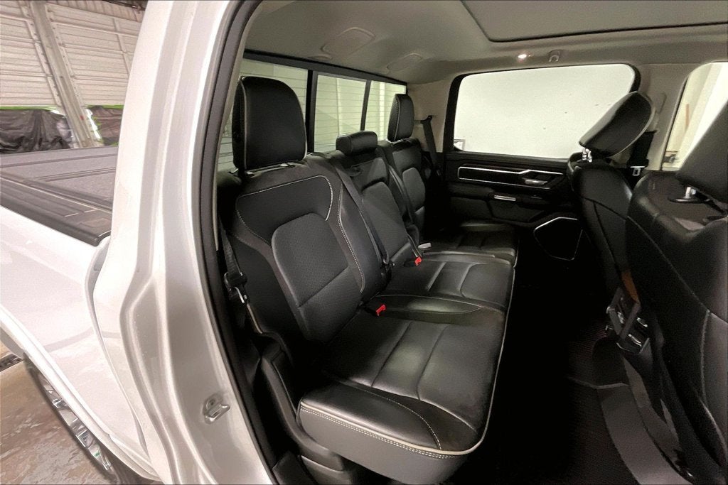 2022 RAM 1500 Laramie Crew Cab 4x4 5'7' Box