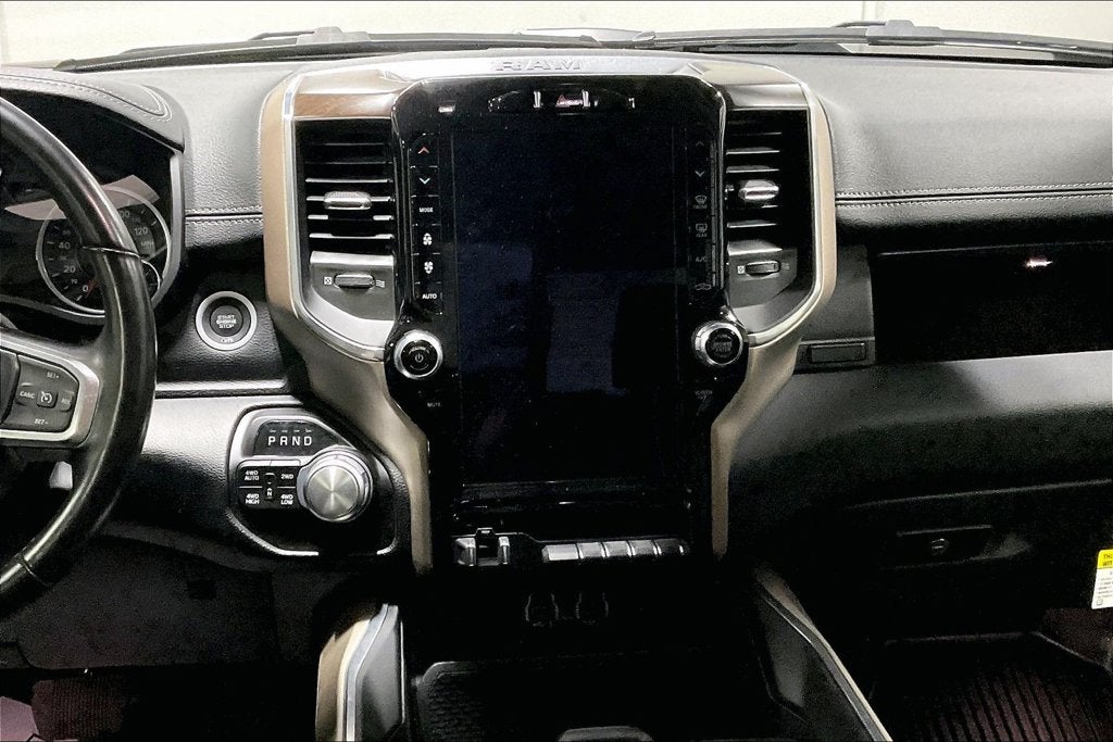 2022 RAM 1500 Laramie Crew Cab 4x4 5'7' Box