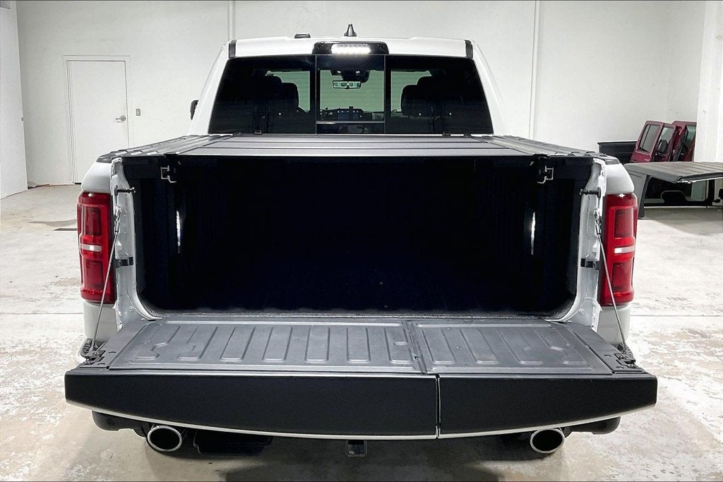 2026 RAM 1500 Tungsten Crew Cab 4x4 5'7' Box