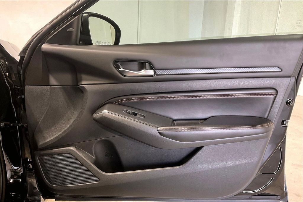 2022 Nissan Altima SR FWD