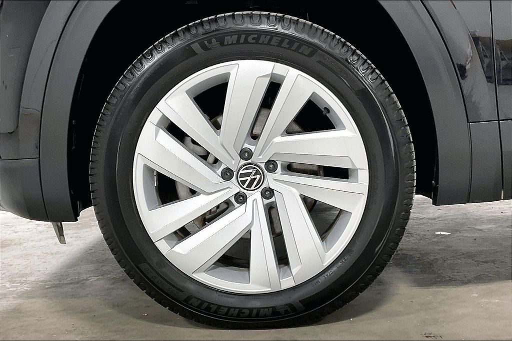 2021 Volkswagen Atlas 3.6L V6 SE w/Technology
