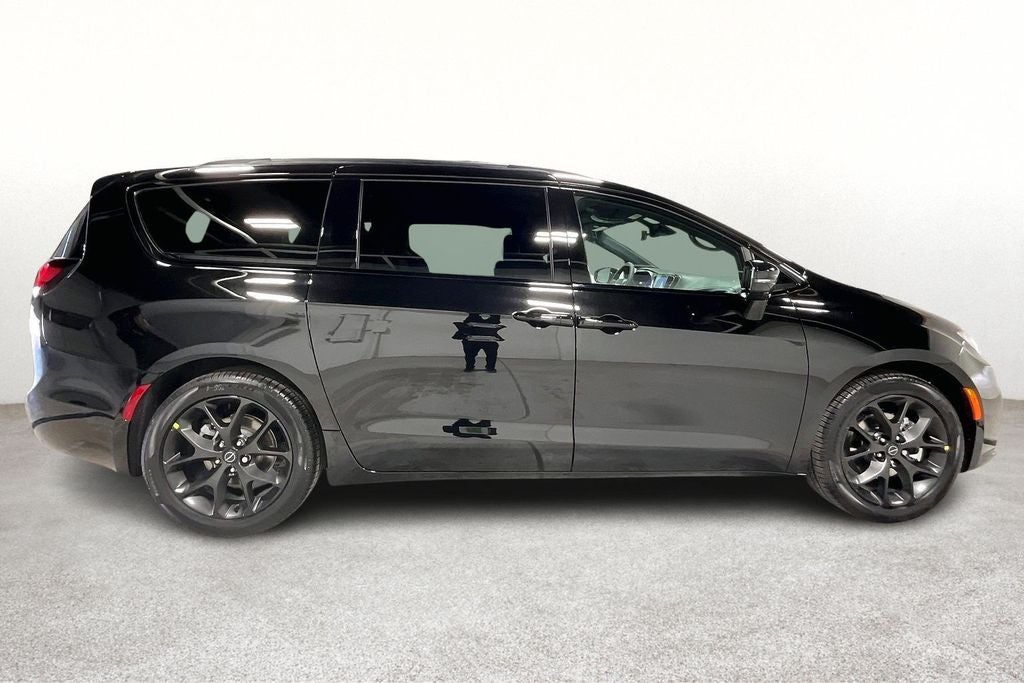 2026 Chrysler Pacifica PACIFICA LIMITED