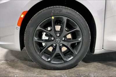 2026 Chrysler Pacifica PACIFICA LIMITED