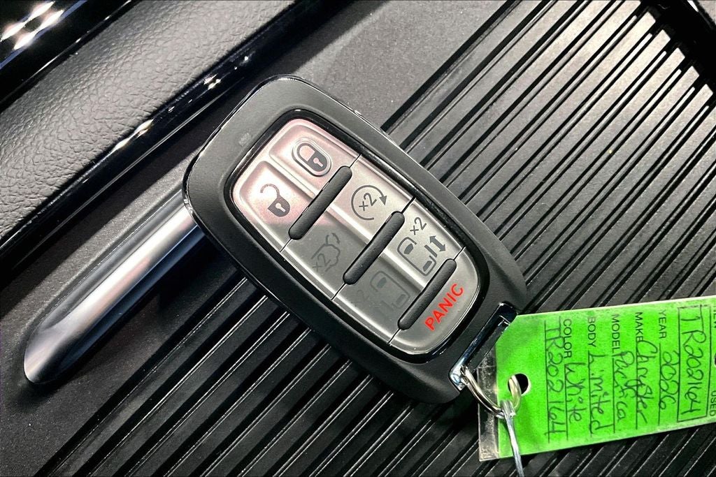 2026 Chrysler Pacifica PACIFICA LIMITED