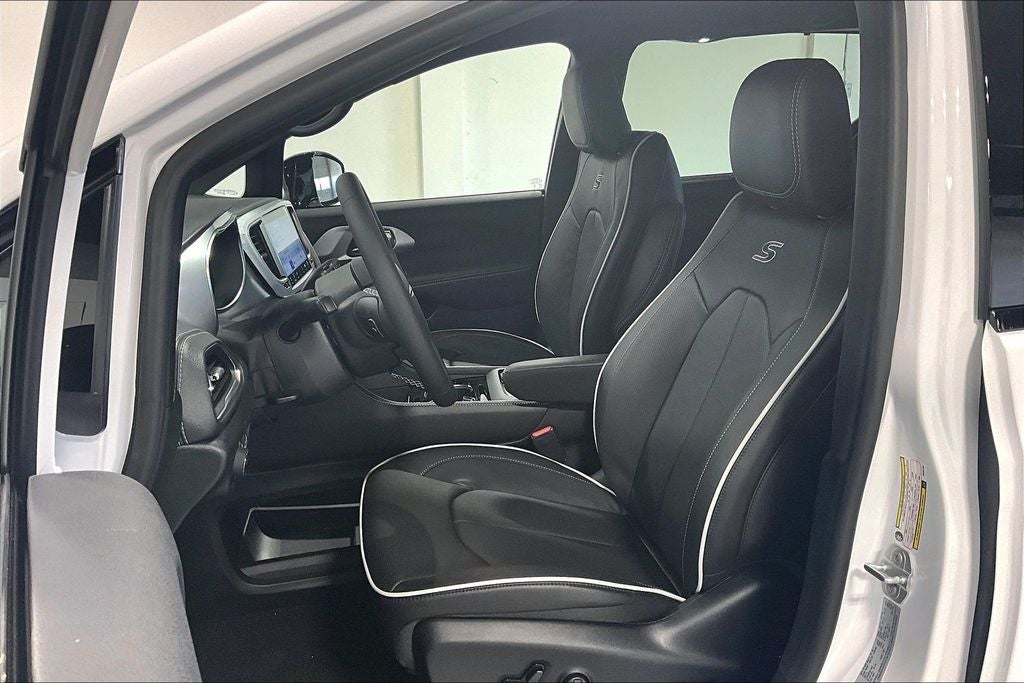 2026 Chrysler Pacifica PACIFICA LIMITED