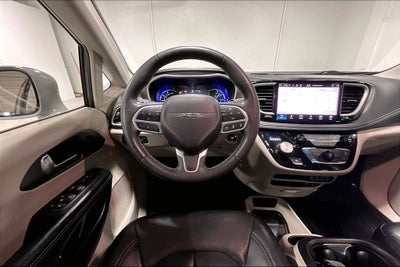 2022 Chrysler Pacifica Hybrid Touring L