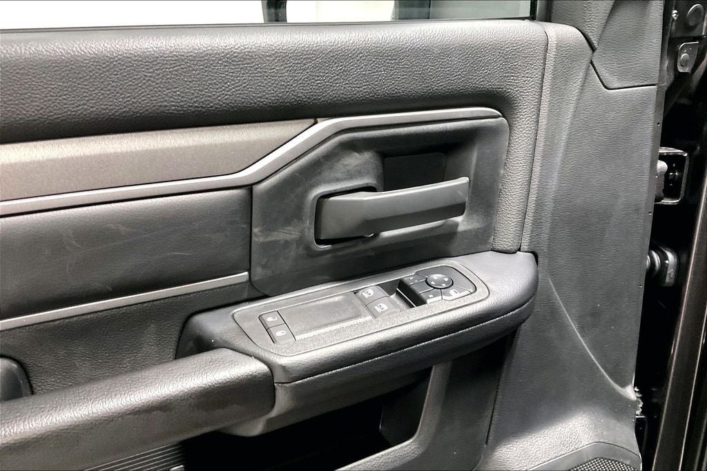 2027 RAM Ram 3500 RAM 3500 TRADESMAN REGULAR CAB 4X4 8' BOX