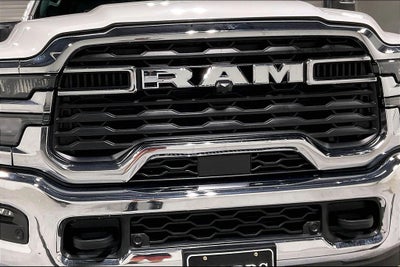 2026 RAM 3500 Tradesman Crew Cab 4x4 8' Box
