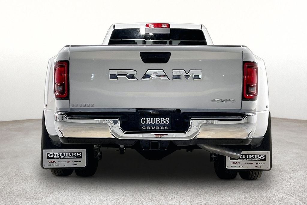 2026 RAM 3500 Tradesman Crew Cab 4x4 8' Box