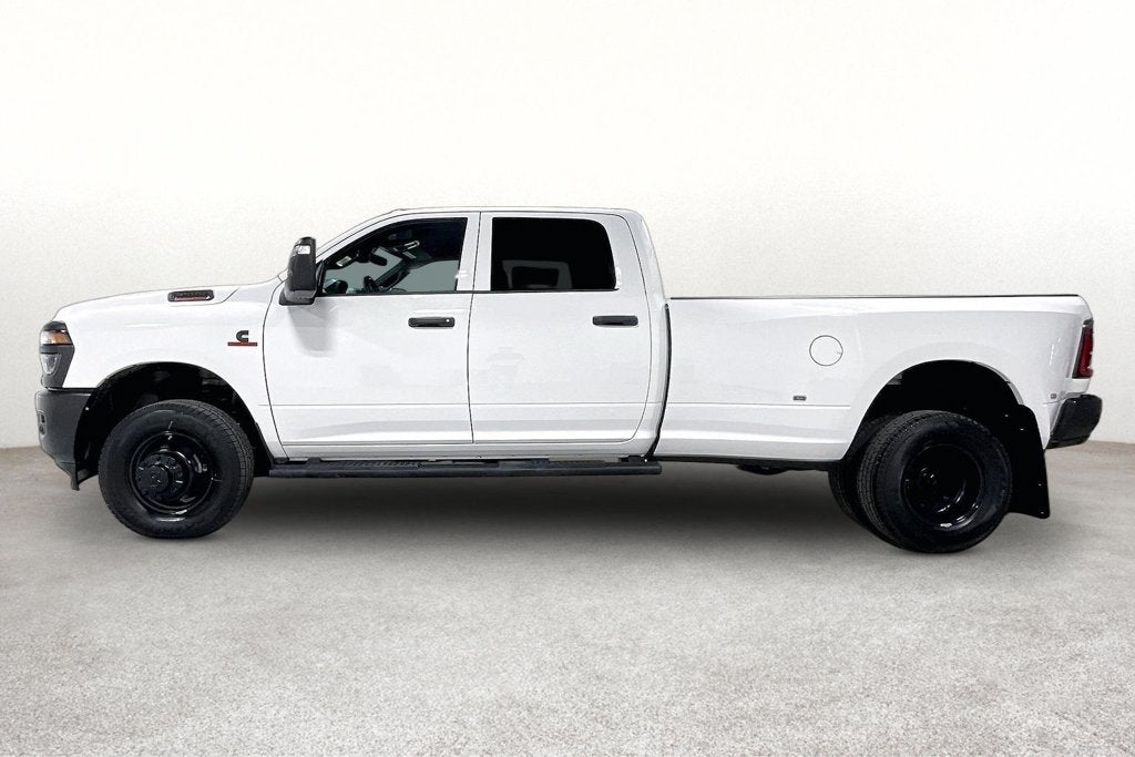 2027 RAM Ram 3500 RAM 3500 TRADESMAN CREW CAB 4X4 8' BOX