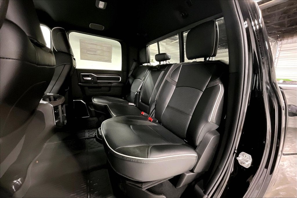 2026 RAM Ram 3500 RAM 3500 LARAMIE CREW CAB 4X4 8' BOX
