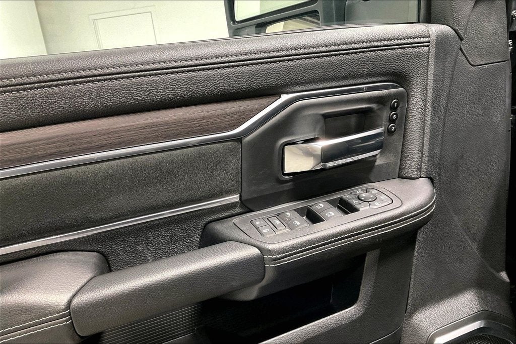 2026 RAM Ram 3500 RAM 3500 LARAMIE CREW CAB 4X4 8' BOX