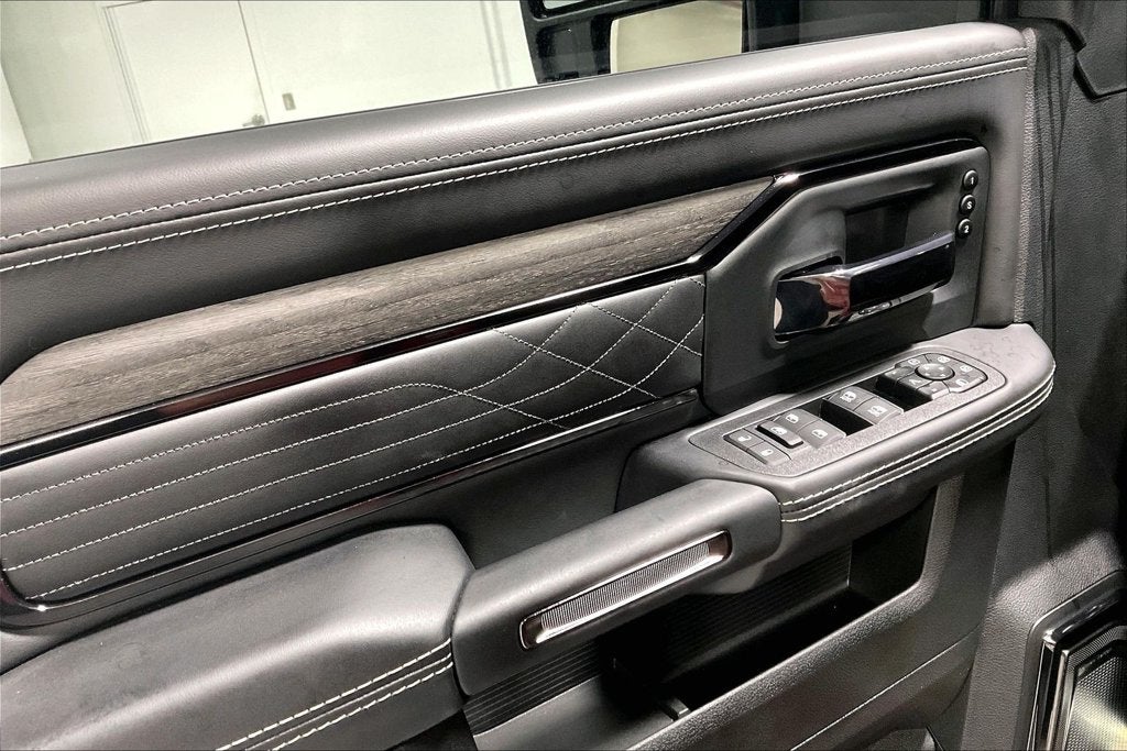 2027 RAM Ram 3500 RAM 3500 LIMITED CREW CAB 4X4 8' BOX
