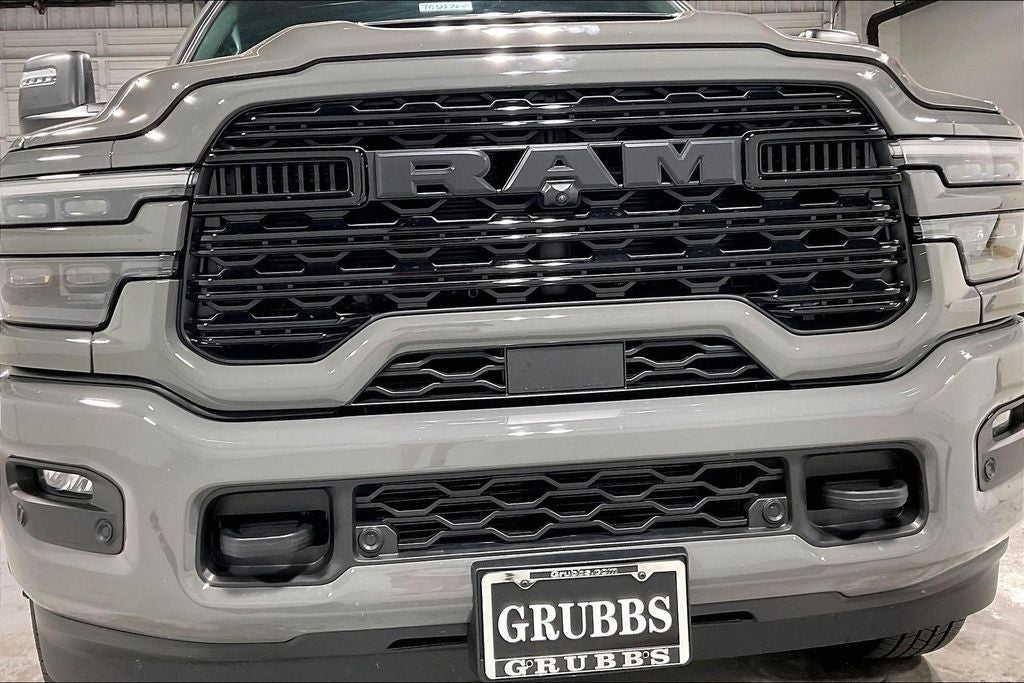 2026 RAM Ram 3500 RAM 3500 LIMITED CREW CAB 4X4 8' BOX