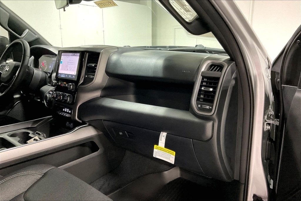 2027 RAM Ram 1500 RAM 1500 EXPRESS CREW CAB 4X4 5'7' BOX
