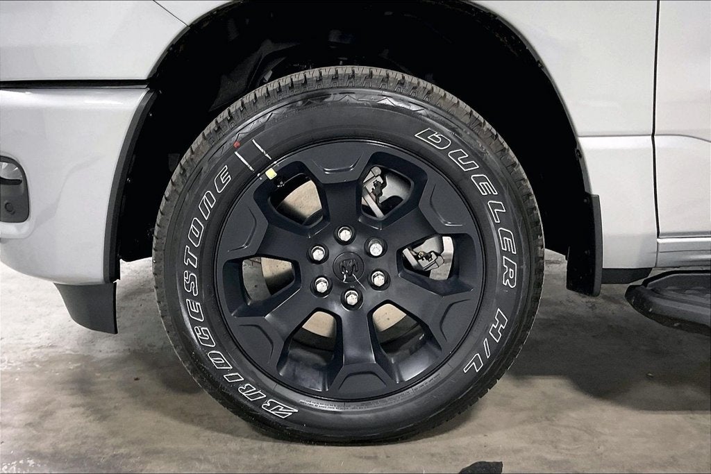 2027 RAM Ram 1500 RAM 1500 EXPRESS CREW CAB 4X4 5'7' BOX