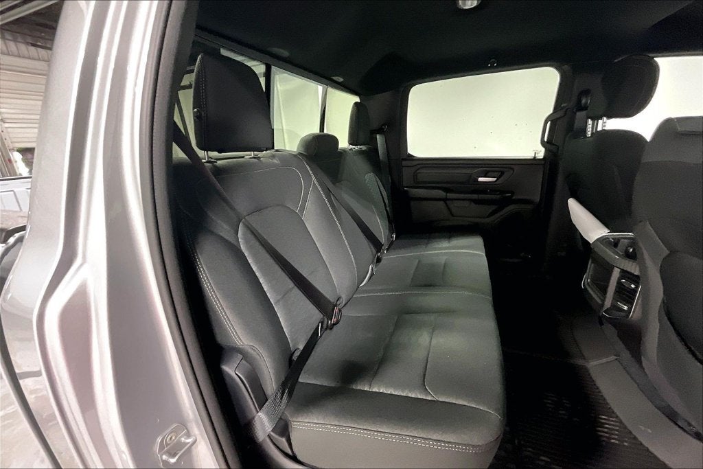 2027 RAM Ram 1500 RAM 1500 EXPRESS CREW CAB 4X4 5'7' BOX
