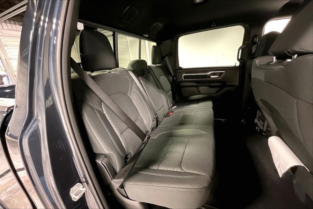 2027 RAM Ram 1500 RAM 1500 LONE STAR CREW CAB 4X4 5'7' BOX