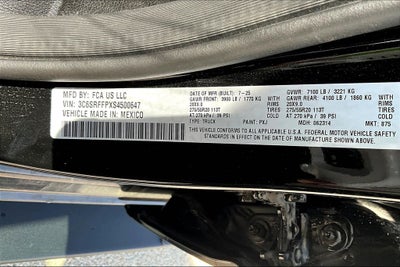 2025 RAM Ram 1500 RAM 1500 LONE STAR CREW CAB 4X4 5'7' BOX