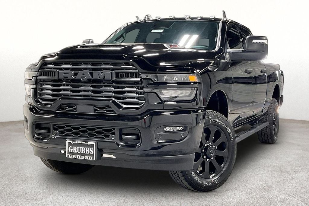 2026 RAM Ram 2500 RAM 2500 BLACK EXPRESS CREW CAB 4X4 6'4' BOX
