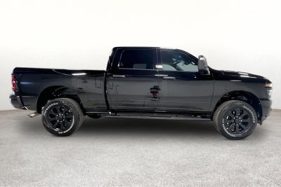 2026 RAM Ram 2500 RAM 2500 BLACK EXPRESS CREW CAB 4X4 6'4' BOX