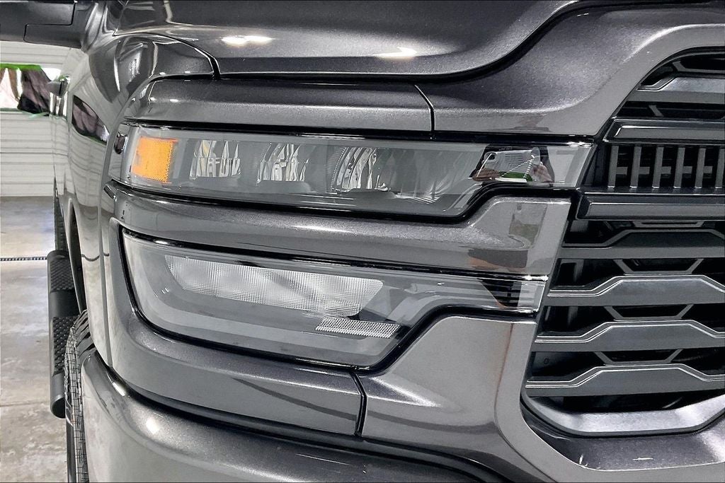 2026 RAM Ram 2500 RAM 2500 BLACK EXPRESS CREW CAB 4X4 6'4' BOX