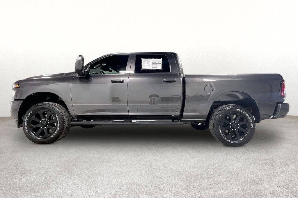 2026 RAM Ram 2500 RAM 2500 BLACK EXPRESS CREW CAB 4X4 6'4' BOX