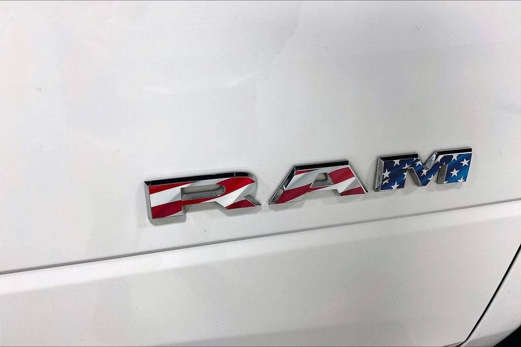 2021 RAM 2500 Tradesman Crew Cab 4x4 6'4' Box
