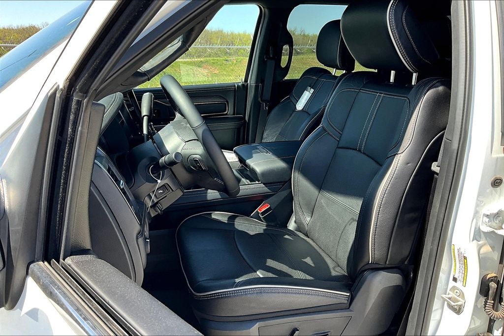 2024 RAM 4500 Chassis Tradesman/SLT/Laramie/Limited