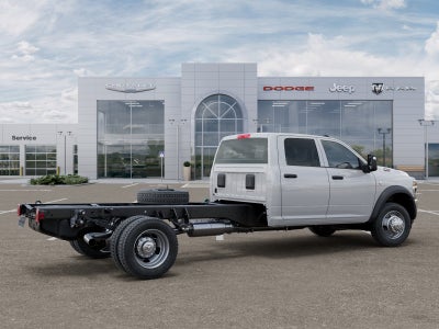 2025 RAM 5500 Chassis RAM 5500 TRADESMAN CHASSIS CREW CAB 4X4 84' CA