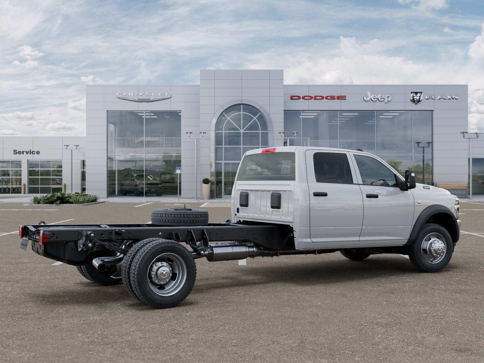 2025 RAM 5500 Chassis RAM 5500 TRADESMAN CHASSIS CREW CAB 4X4 84' CA