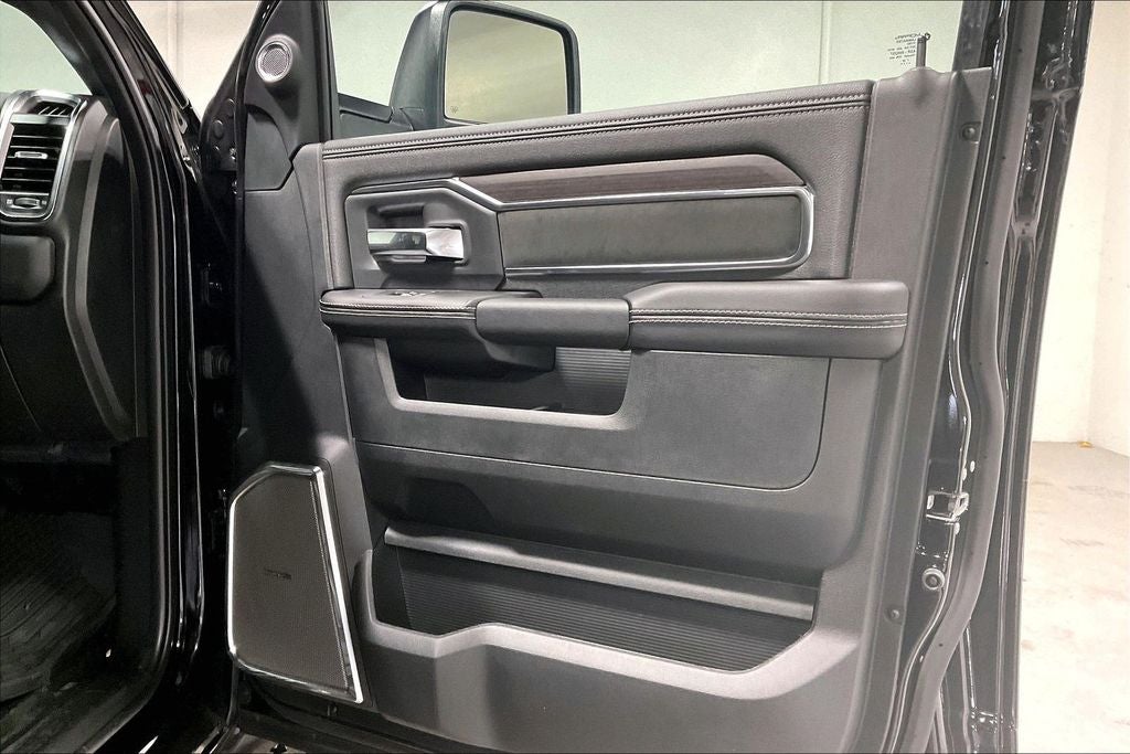 2026 RAM Ram 5500 Chassis Cab RAM 5500 BIG HORN CHASSIS CREW CAB 4X4 84' CA