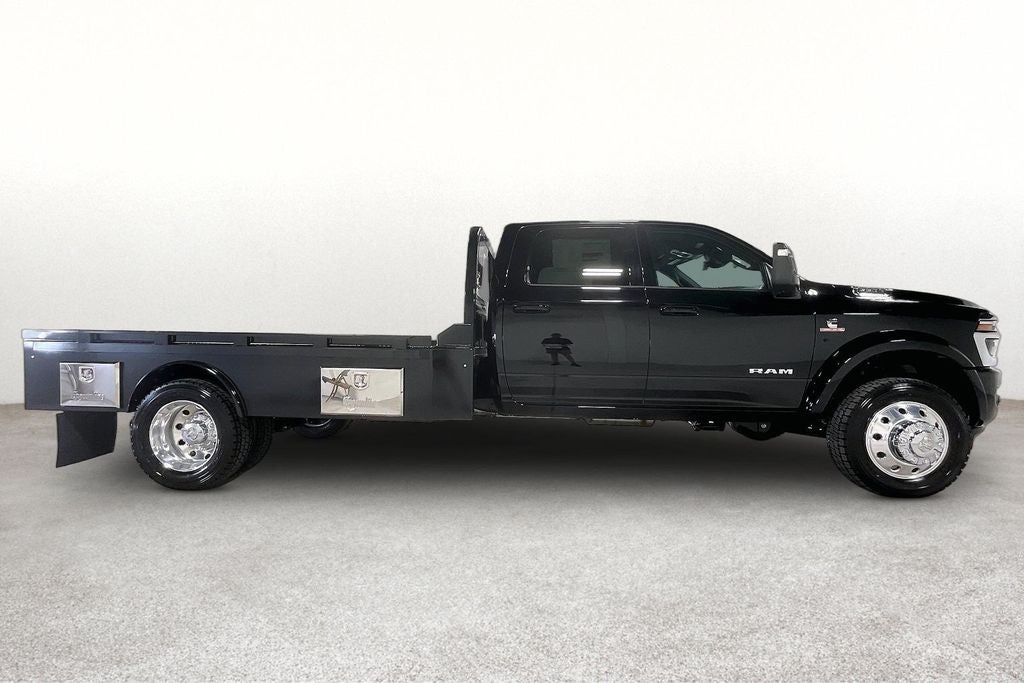 2026 RAM Ram 5500 Chassis Cab RAM 5500 BIG HORN CHASSIS CREW CAB 4X4 84' CA