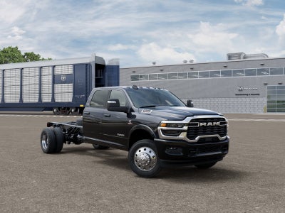 2026 RAM Ram 5500 Chassis Cab RAM 5500 BIG HORN CHASSIS CREW CAB 4X4 84' CA