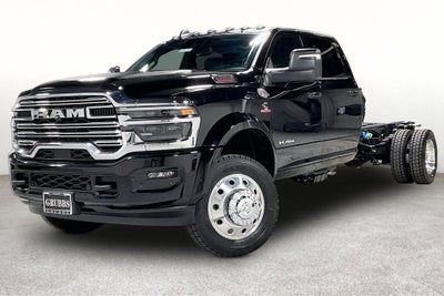 2027 RAM Ram 5500 Chassis Cab RAM 5500 BIG HORN CHASSIS CREW CAB 4X4 84' CA