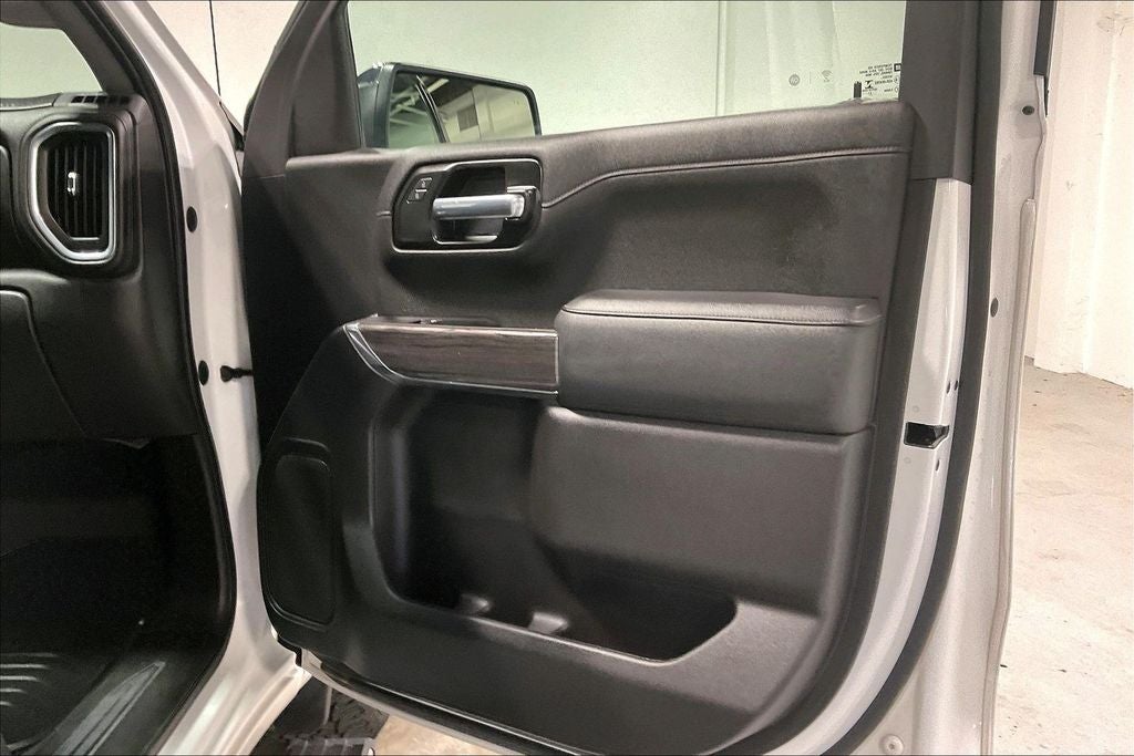 2021 Chevrolet Silverado 1500 4WD Crew Cab Short Bed LTZ