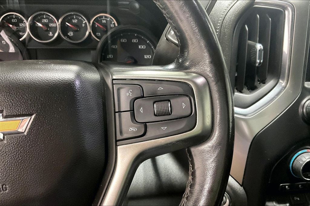 2021 Chevrolet Silverado 1500 4WD Crew Cab Short Bed LTZ