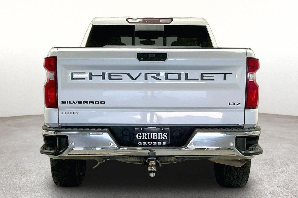 2021 Chevrolet Silverado 1500 4WD Crew Cab Short Bed LTZ